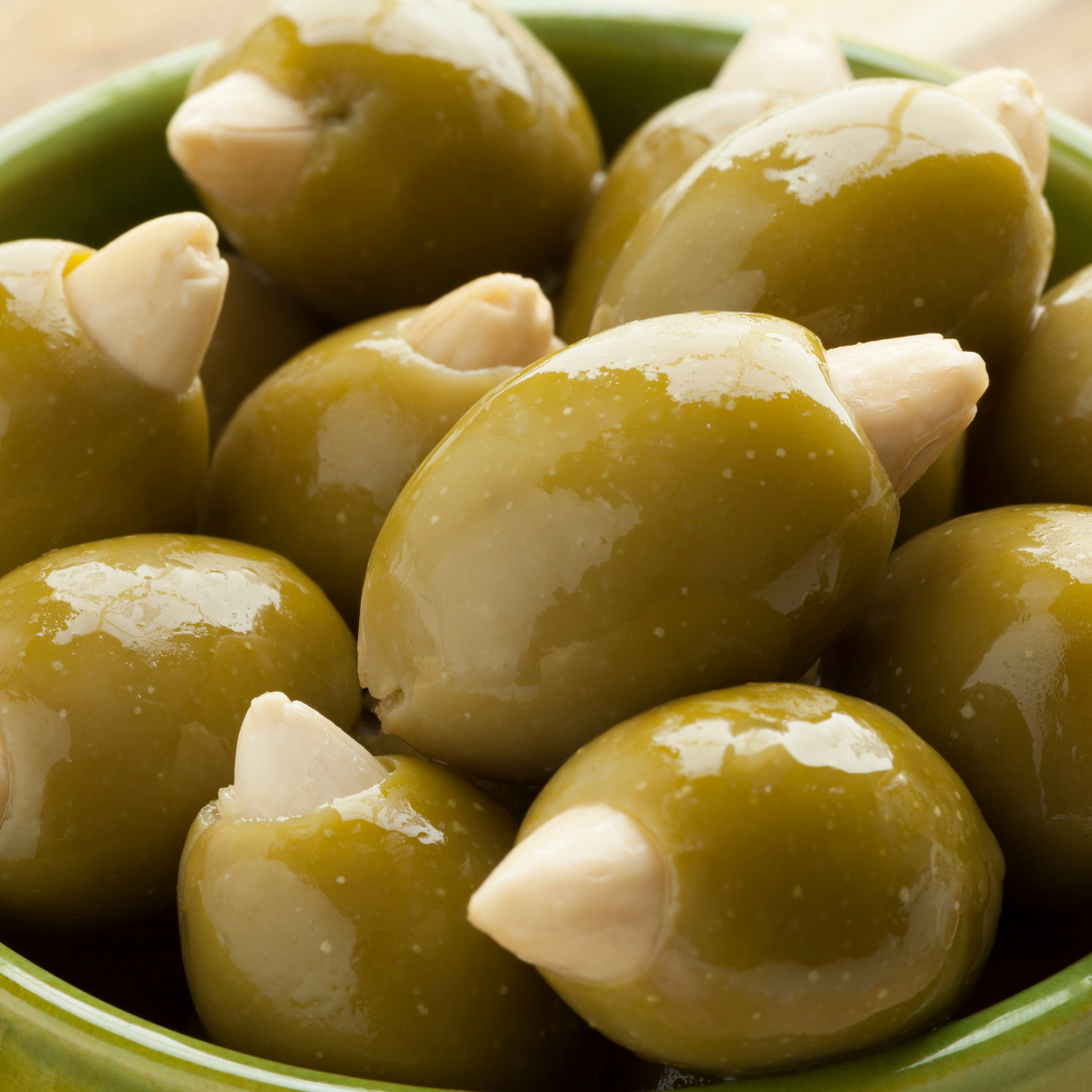 Badem Dolgulu Jumbo Akhisar Domat Yeşil Zeytini Brüt ± 700Gr