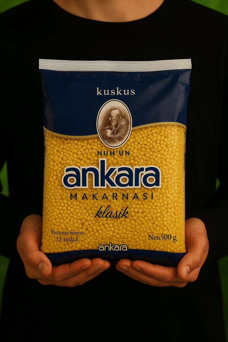 Nazlikoy Ankara Kuskus 500GR, pişmiş ve hazır görünümlü, geleneksel Türk gıda ürünü, ince ve yuvarlak yapıya sahip.